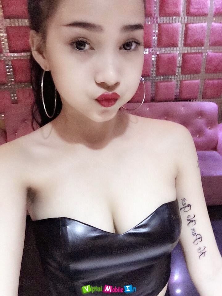 Hồng Nhung vếu cá cái chất nhất của em nó | 