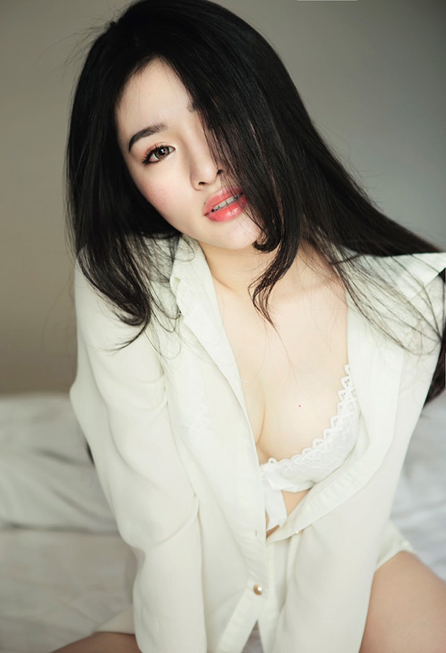 Những hot girl có thân hình nóng bỏng nhất | 